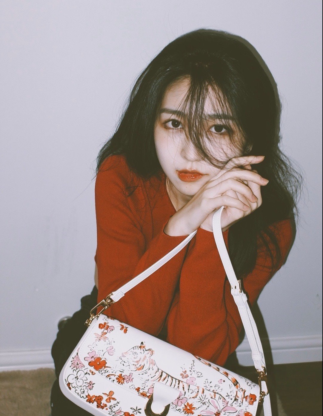 吾王也有这么胸？萌妹艾斯COS 吾王萌娘百科